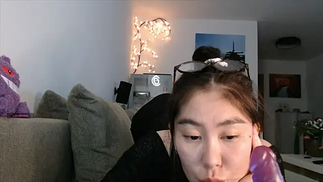 Snapshot of Kunimitsuu_ chatting on October 3, 11:02 pm Kunimitsuu  online show from October 3, 11:02 pm