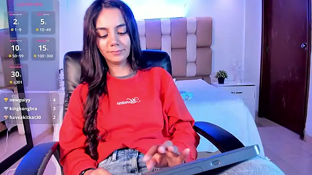Snapshot of martina_mancini chatting on March 17, 2:56 pm martina mancini online show from March 17, 2:56 pm