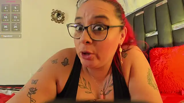 Snapshot of katherina_diaz chatting on March 6, 4:30 am katherina diaz online show from March 6, 4:30 am