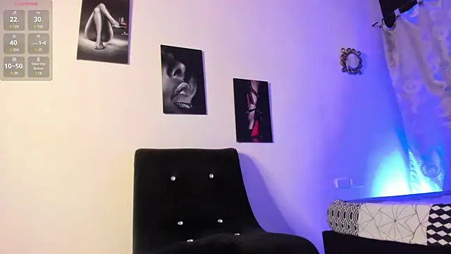 Snapshot of katherina_diaz chatting on March 22, 1:54 am katherina diaz online show from March 22, 1:54 am