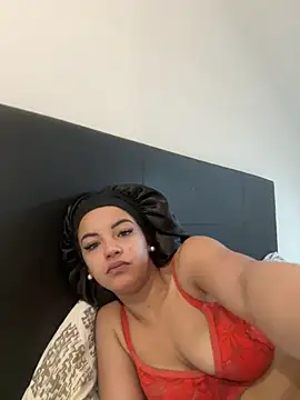 Snapshot of Lalionne58 chatting on February 21, 2:16 pm Lalionne58 online show from February 21, 2:16 pm