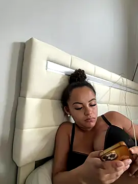 Snapshot of Lalionne58 chatting on September 16, 9:54 am Lalionne58 online show from September 16, 9:54 am