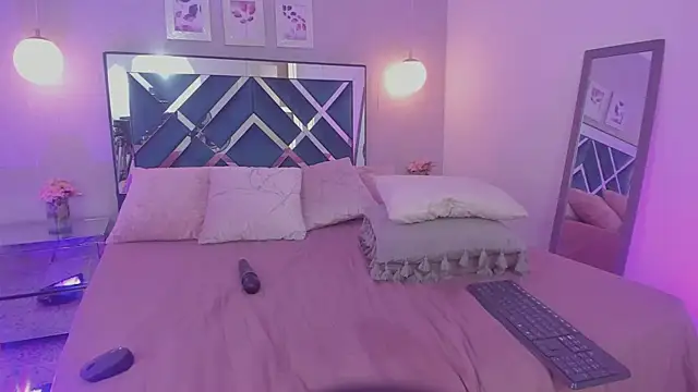 Miakhalifa 7 online show from March 2, 5:58 pm