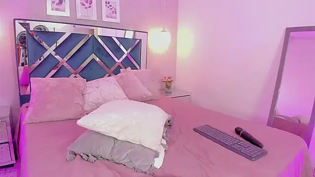 Miakhalifa 7 online show from March 14, 2:52 pm