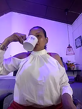 Snapshot of Dominik_girl chatting on September 18, 7:49 pm Dominik girl online show from September 18, 7:49 pm