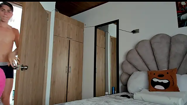 manucute 23  online show from April 20, 2:53 pm