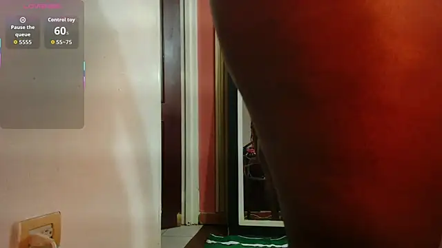 Snapshot of MiissBNasty chatting on February 1, 12:48 pm MiissBNasty online show from February 1, 12:48 pm