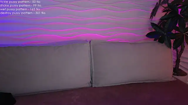 Snapshot of im_casey chatting on August 2, 6:56 am im casey online show from August 2, 6:56 am
