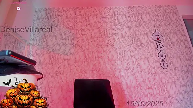 Snapshot of DeniseVillareal chatting on October 16, 10:22 pm DeniseVillareal online show from October 16, 10:22 pm