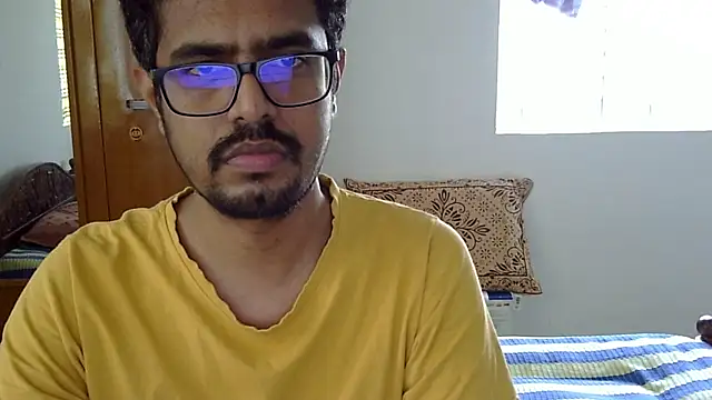 The SHY uncut online show from October 2, 5:25 am