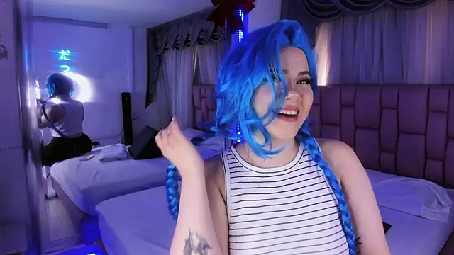 albaismynameX online show from December 27, 12:12 pm