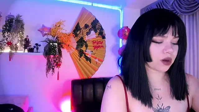 albaismynameX online show from March 22, 12:25 pm