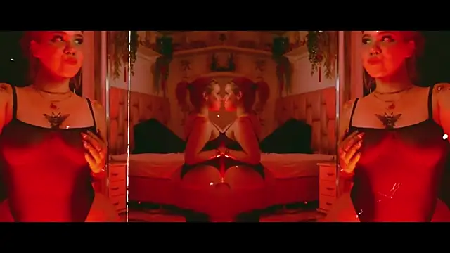 albaismynameX online show from October 4, 12:14 pm