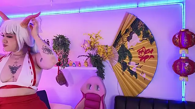 albaismynameX online show from April 18, 12:20 pm