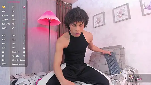 Snapshot of kleo_helenos chatting on September 12, 3:17 am kleo helenos online show from September 12, 3:17 am