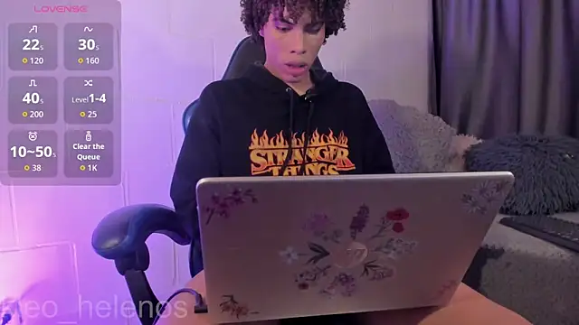 kleo helenos online show from April 25, 12:24 am