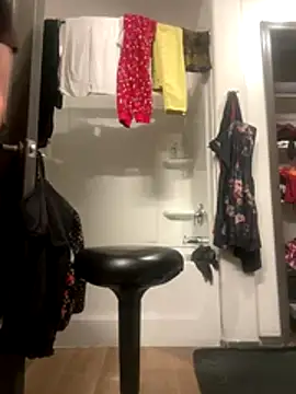 SexyB214 online show from January 7, 2:30 pm