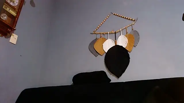 Snapshot of Grandeygruesa1 chatting on December 22, 4:17 am Grandeygruesa1 online show from December 22, 4:17 am