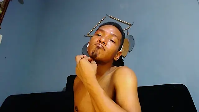 Snapshot of Grandeygruesa1 chatting on January 23, 12:41 pm Grandeygruesa1 online show from January 23, 12:41 pm