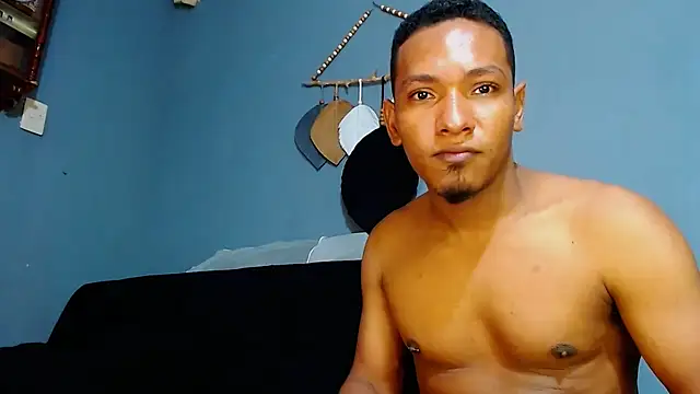 Snapshot of Grandeygruesa1 chatting on February 25, 9:57 pm Grandeygruesa1 online show from February 25, 9:57 pm