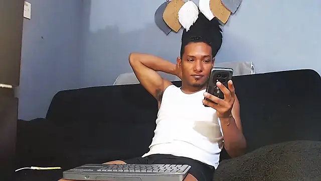 Snapshot of Grandeygruesa1 chatting on September 14, 5:06 am Grandeygruesa1 online show from September 14, 5:06 am