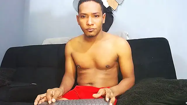 Snapshot of Grandeygruesa1 chatting on October 26, 8:37 pm Grandeygruesa1 online show from October 26, 8:37 pm