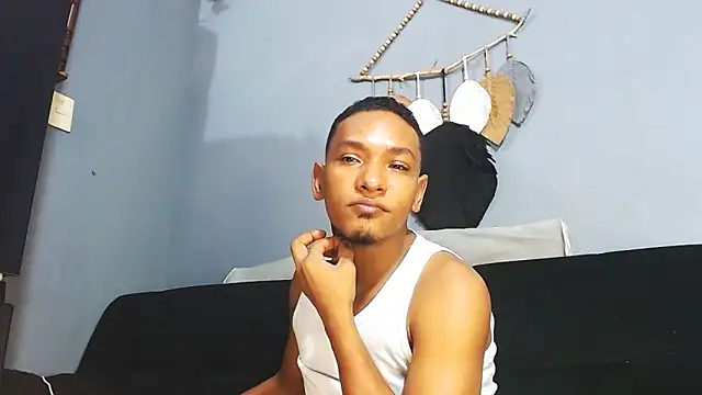 Grandeygruesa1 online show from April 18, 6:39 am