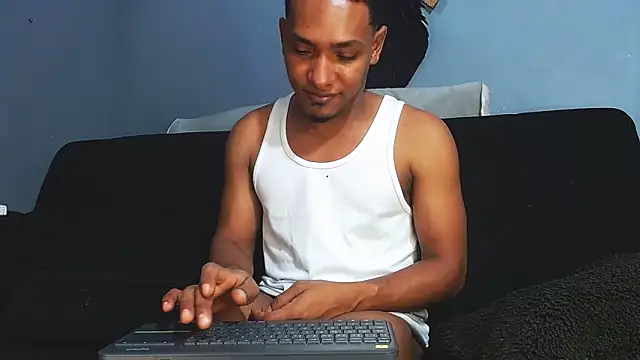 Grandeygruesa1 online show from April 20, 4:26 am