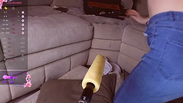 yourfox Alice online show from January 13, 3:23 am