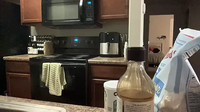 Snapshot of NatalieKneals chatting on January 2, 6:40 am NatalieKneals online show from January 2, 6:40 am