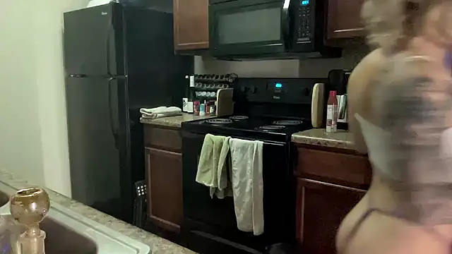 Snapshot of NatalieKneals chatting on February 11, 7:02 am NatalieKneals online show from February 11, 7:02 am