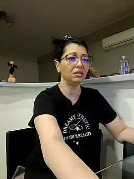 Milf Abigail online show from February 14, 4:31 pm