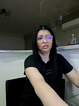 Milf Abigail online show from February 22, 1:11 am