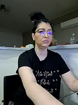 Milf Abigail online show from March 15, 10:11 pm