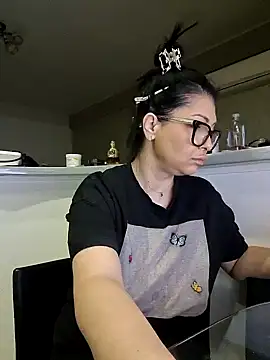 Milf Abigail online show from September 25, 12:36 am