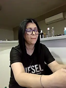 Milf Abigail online show from December 21, 3:46 am