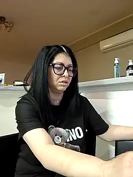 Milf Abigail online show from February 28, 3:07 am