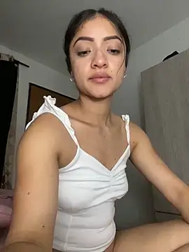 Snapshot of Alicia_ALICIA chatting on December 15, 6:40 am Alicia ALICIA online show from December 15, 6:40 am