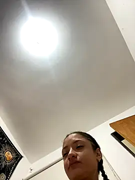 Snapshot of Alicia_ALICIA chatting on November 4, 11:26 pm Alicia ALICIA online show from November 4, 11:26 pm