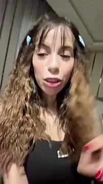 Snapshot of ORLA86 chatting on April 17, 11:30 pm ORLA86 online show from April 17, 11:30 pm