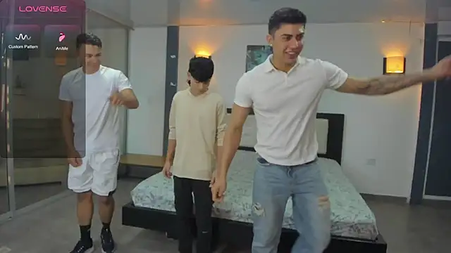 badguyss bisex online show from January 17, 11:48 am