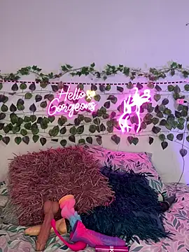 alondra darling online show from March 11, 7:03 pm