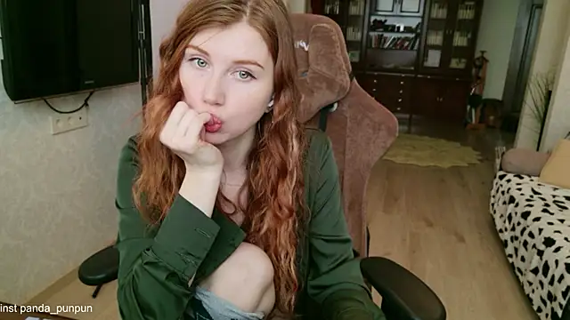 Neko Kimiko online show from February 28, 11:00 am