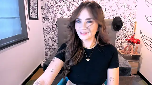 Snapshot of KataHot_ chatting on December 23, 7:41 pm KataHot  online show from December 23, 7:41 pm