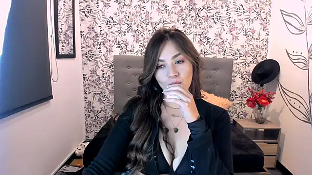 Snapshot of KataHot_ chatting on December 29, 1:56 am KataHot  online show from December 29, 1:56 am