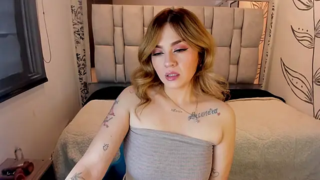 KataHot  online show from January 13, 8:36 pm