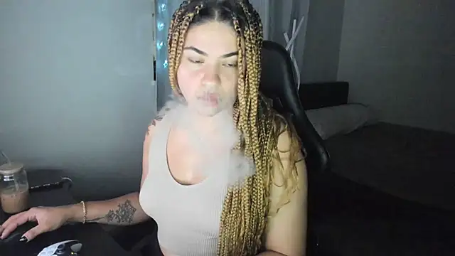 MelSaunders online show from December 16, 3:19 am