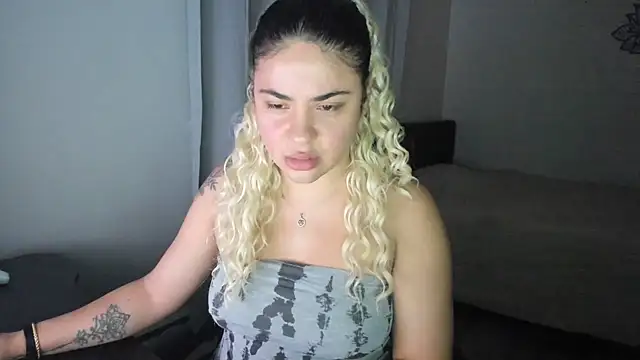 MelSaunders online show from January 12, 3:49 am