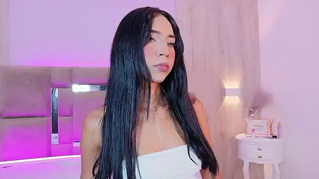 AbrilBrent online show from February 25, 8:18 pm