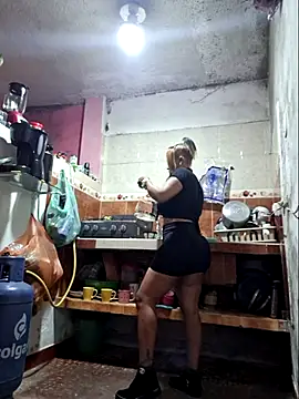 gatadeojosclaros online show from April 25, 1:52 am